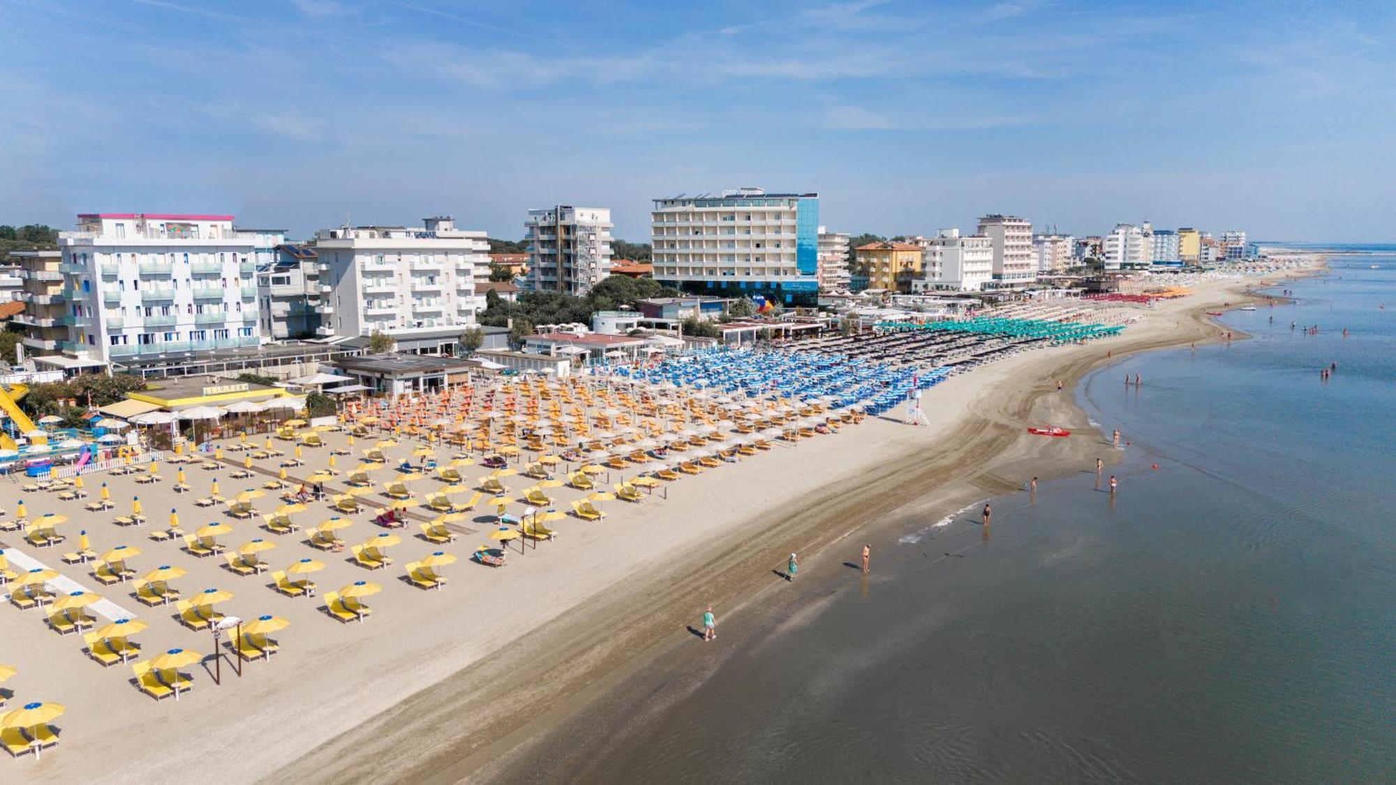 Residence Hotel Amalfi Lido Di Savio Exterior photo